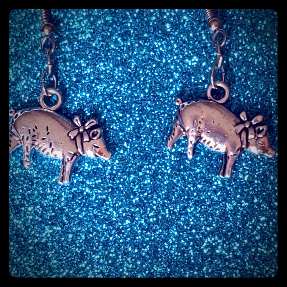 Prize Pig Silver toned Earrings